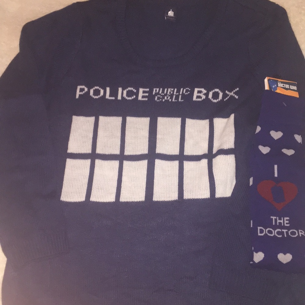 Dr Who Tardis knit sweater